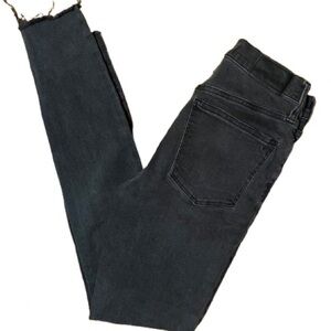Madewell Black Mid Rise Skinny Distressed Jeans with Raw Hem Size 27